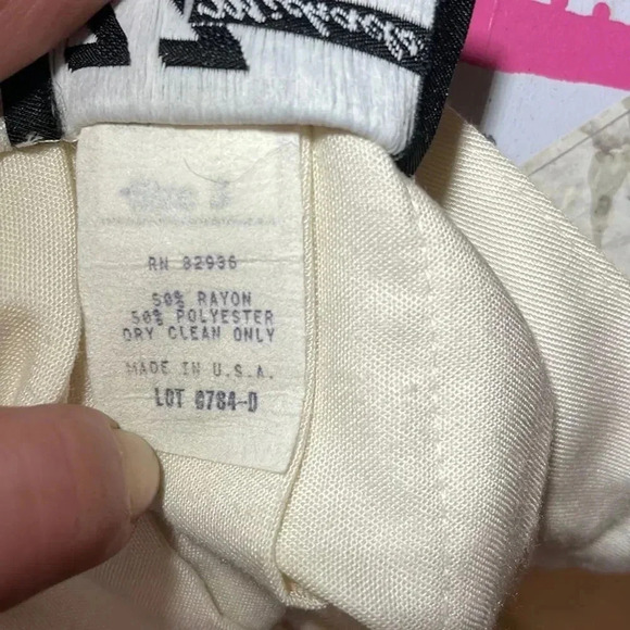 FAB Vintage CreamPleated High Waisted Skirt - Picture 7 of 10